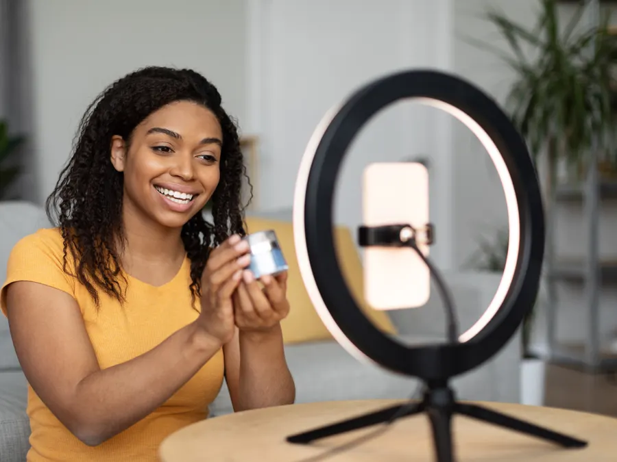 ring light · talk
