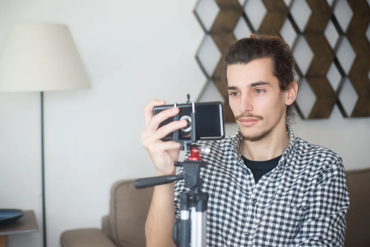 tripod · b-roll